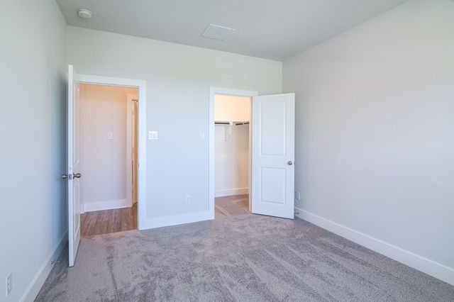 917 Hawthorn Lane, Mansfield, TX 76063