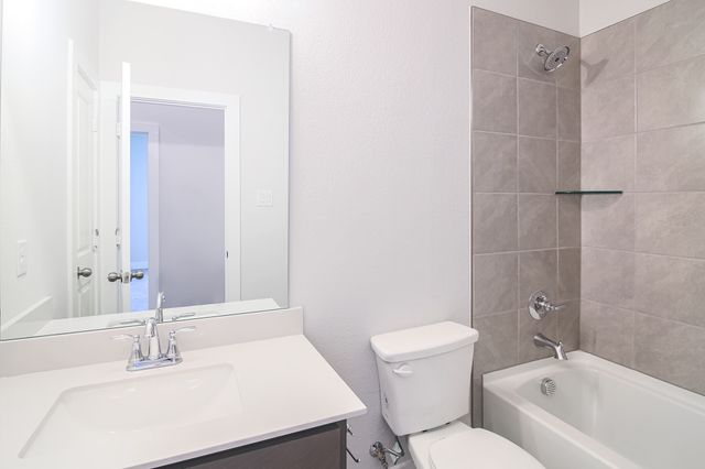 917 Hawthorn Lane, Mansfield, TX 76063