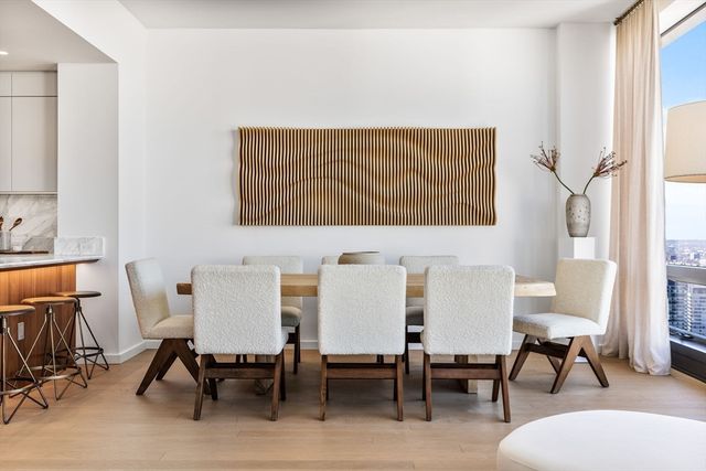 682 Atlantic Ave 48H, Boston, MA 02111