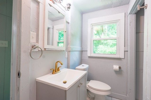 8610 Pershing, Penn Hills, PA 15235