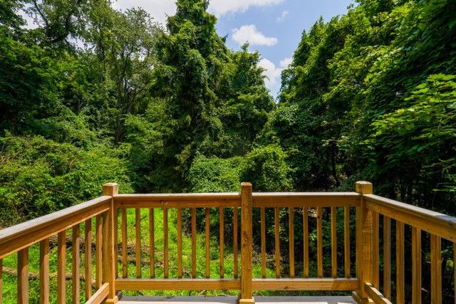 8610 Pershing, Penn Hills, PA 15235
