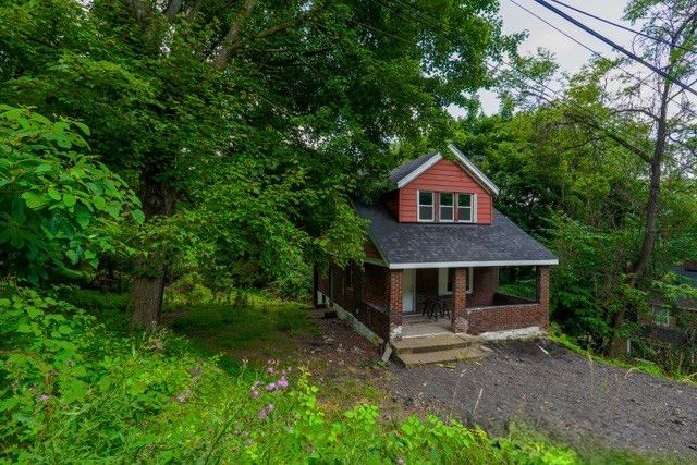 8610 Pershing, Penn Hills, PA 15235