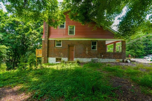 8610 Pershing, Penn Hills, PA 15235