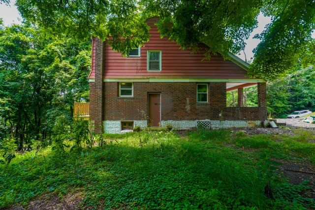 8610 Pershing, Penn Hills, PA 15235