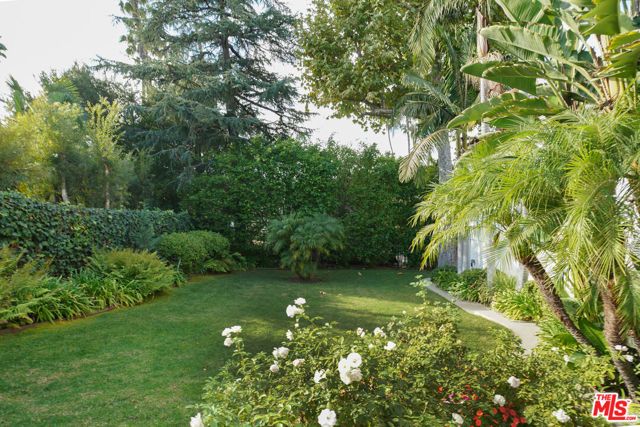 14285 Valley Vista Boulevard, Sherman Oaks, CA 91423