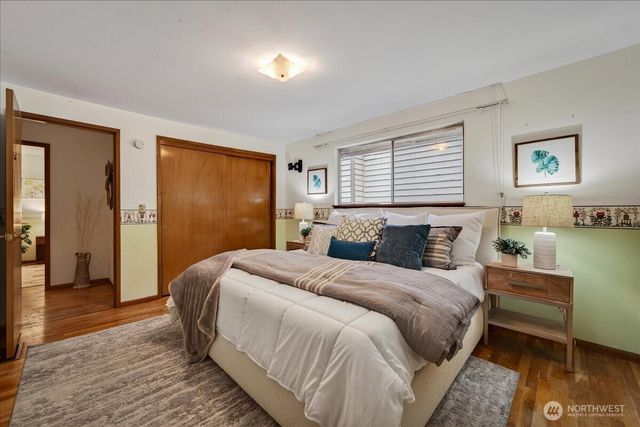 16008 10th Avenue NE, Shoreline, WA 98155