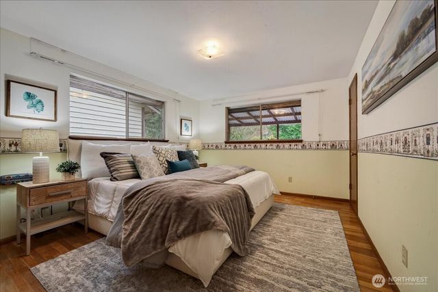 16008 10th Avenue NE, Shoreline, WA 98155