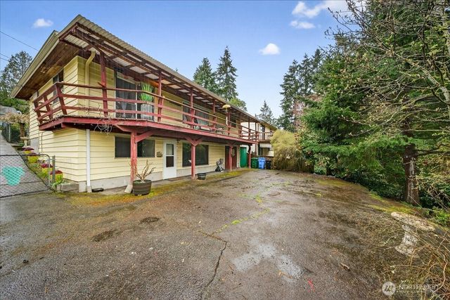 16008 10th Avenue NE, Shoreline, WA 98155