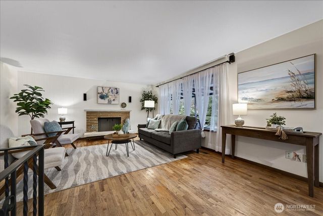 16008 10th Avenue NE, Shoreline, WA 98155