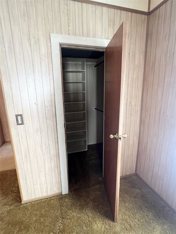 310 Hughes Street, Quanah, TX 79252