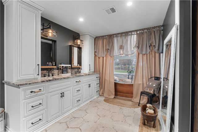 4280 Ipsen, Le Grand (also Legrand), CA 95333