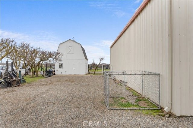 4280 Ipsen, Le Grand (also Legrand), CA 95333