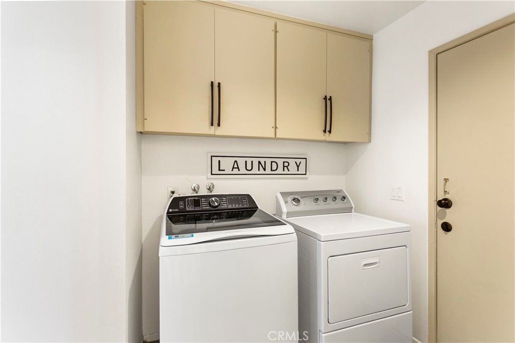 Image 20 of property listing at 26561 Thunderbird, Lake Arrowhead, CA 92352
