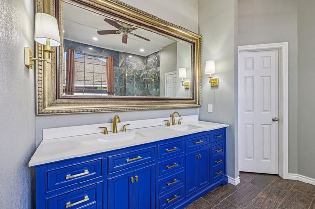 8709 Bayshore Lane, Rowlett, TX 75088