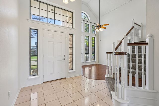 8709 Bayshore Lane, Rowlett, TX 75088