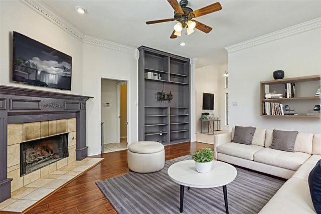 8709 Bayshore Lane, Rowlett, TX 75088