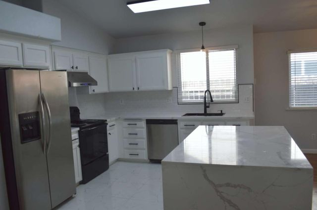 1704 N Cecelia Avenue, Fresno, CA 93722