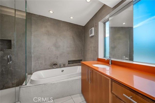 701 Hillcrest, El Segundo, CA 90245