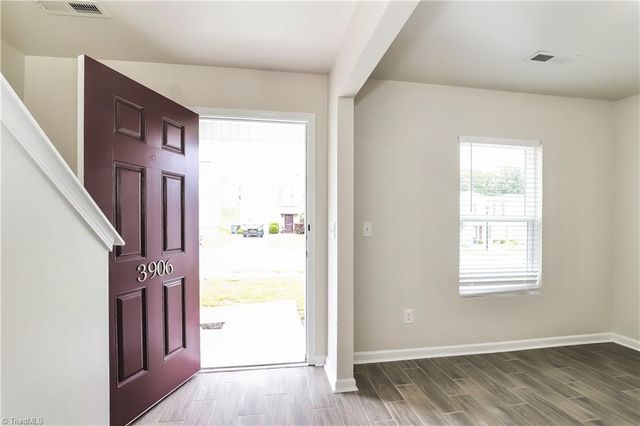 3906 Vershire Avenue, Greensboro, NC 27406