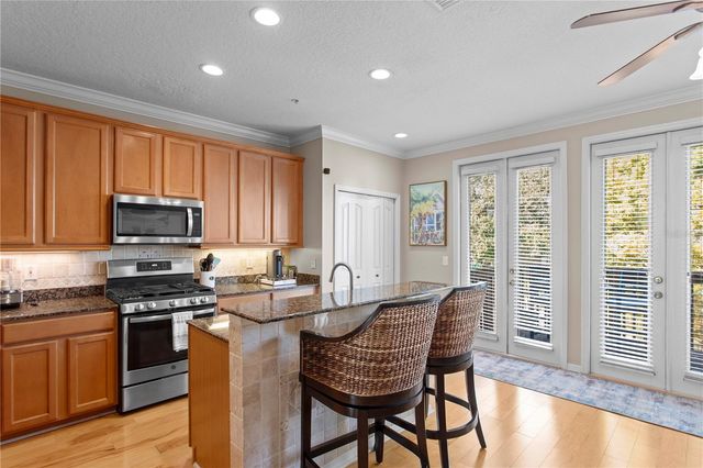 3023 POINTEVIEW DRIVE, Tampa, FL 33611