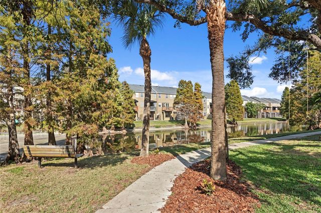 3023 POINTEVIEW DRIVE, Tampa, FL 33611