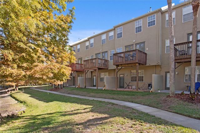 3023 POINTEVIEW DRIVE, Tampa, FL 33611