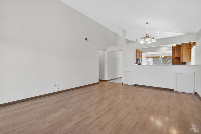 2429 Lemur St, Santa Rosa, CA 95401