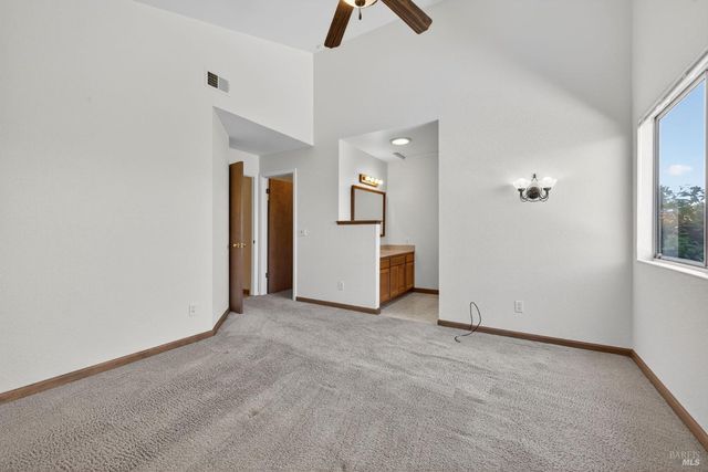 2429 Lemur St, Santa Rosa, CA 95401