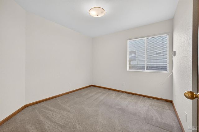 2429 Lemur St, Santa Rosa, CA 95401