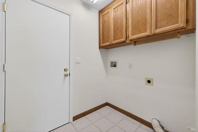 2429 Lemur St, Santa Rosa, CA 95401