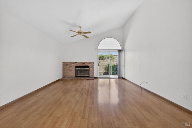 2429 Lemur St, Santa Rosa, CA 95401