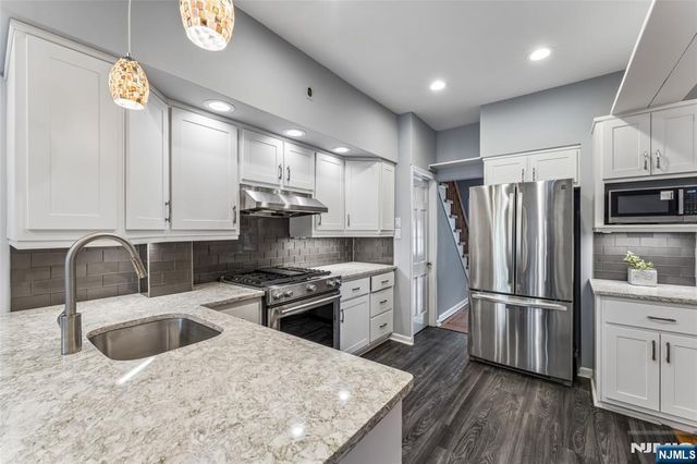 33 Myrtle Avenue, Nutley, NJ 07110