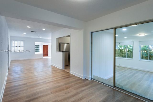 2515 Overbrook St, Miami, FL 33133