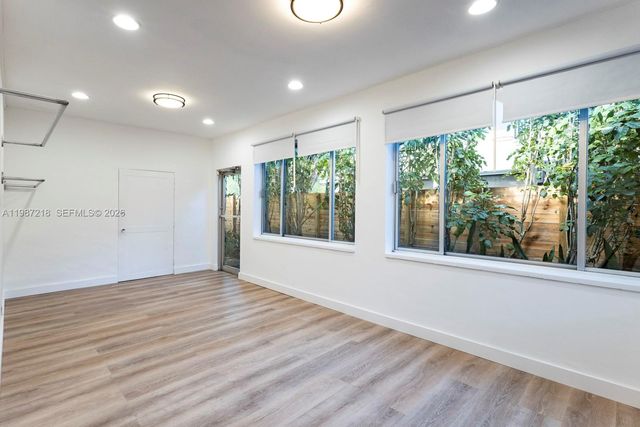 2515 Overbrook St, Miami, FL 33133