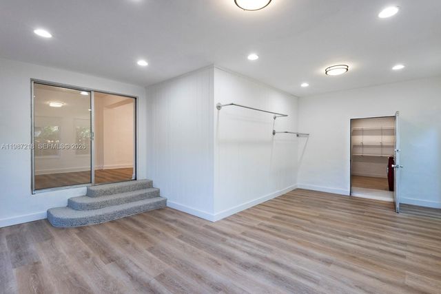 2515 Overbrook St, Miami, FL 33133