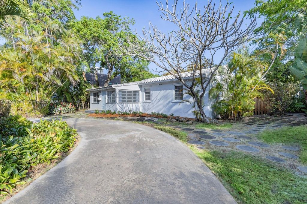 2515 Overbrook St, Miami, FL 33133