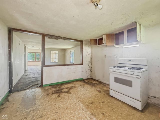 3317 S Lyons Avenue, Indianapolis, IN 46221