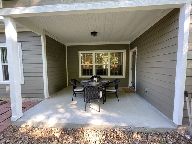 548 Smoky Mountains Dr, Gallatin, TN 37066