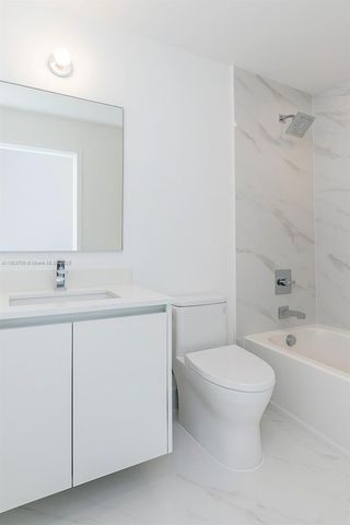 700 NE 24 St 5405, Miami, FL 33137