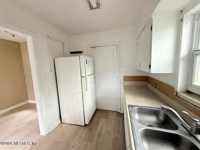 7007 LUCKY Drive E, Jacksonville, FL 32208