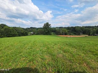 825 Old Boones Creek Road, Jonesborough, TN 37659