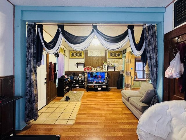 302 N Wheeling Avenue, Kansas City, MO 64123