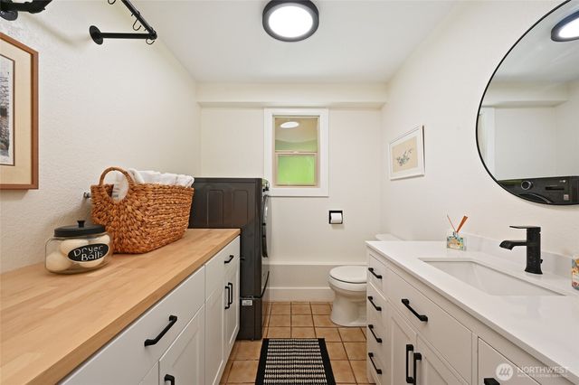 23926 106th Place W, Edmonds, WA 98020
