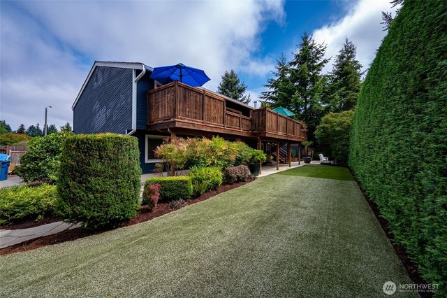 23926 106th Place W, Edmonds, WA 98020