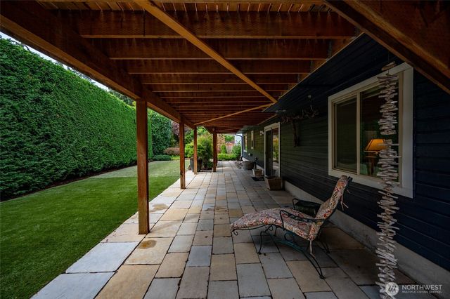 23926 106th Place W, Edmonds, WA 98020