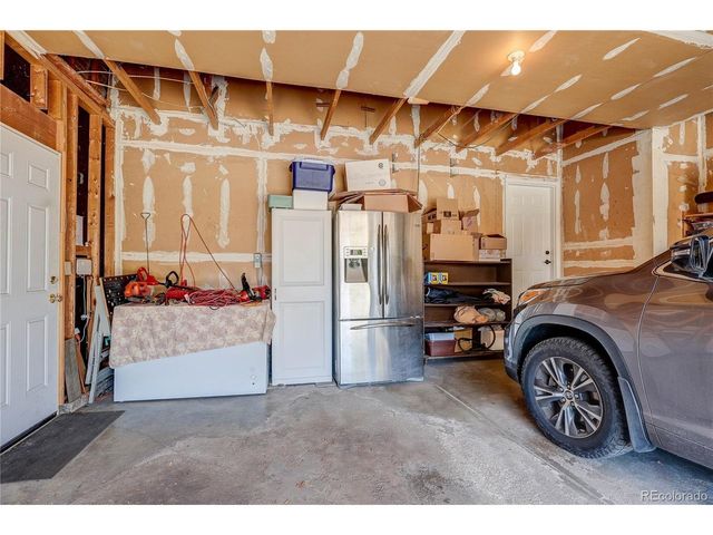 572 E Long Cir, Centennial, CO 80122