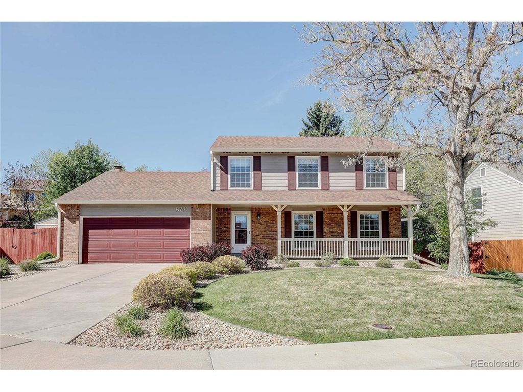 572 E Long Cir, Centennial, CO 80122