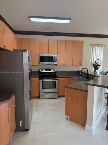 3951 NE 13th Dr, Homestead, FL 33033