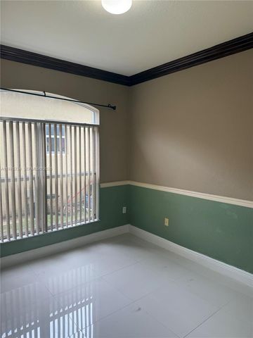 3951 NE 13th Dr, Homestead, FL 33033