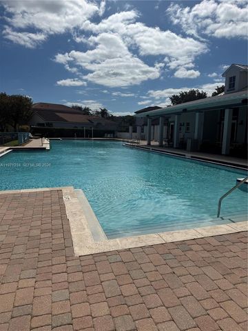 3951 NE 13th Dr, Homestead, FL 33033